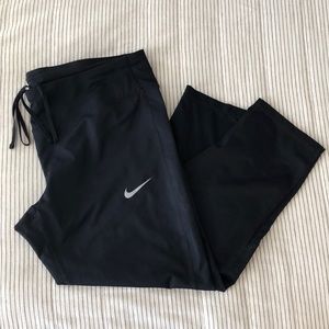 Nike Dri-Fit Black Cropped Workout Leggings